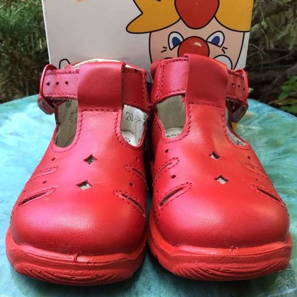 Pepino by Ricosta (20) Girls ClassicT-bar  design, high quality leather, NWT. - Picture 2 of 6